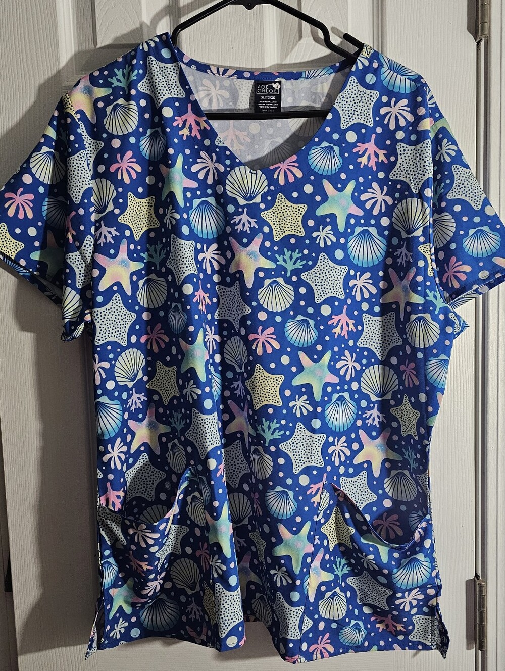 Zoe And Chloe Star Fish Scrub Top